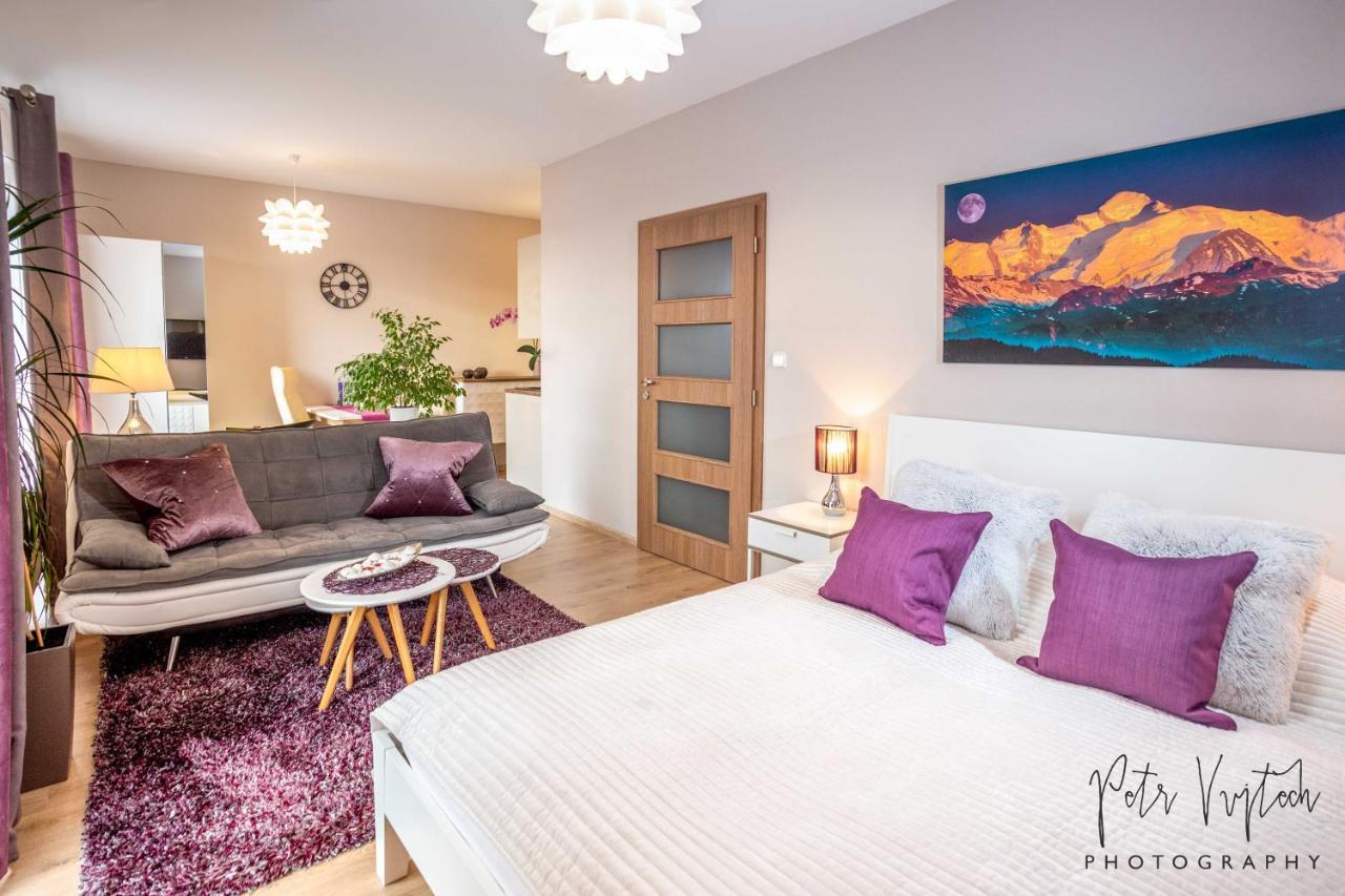 Luxurious, Lovely And Romantic Apartment In ターボル エクステリア 写真