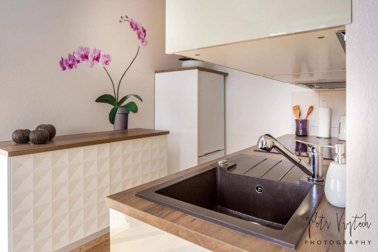 Luxurious, Lovely And Romantic Apartment In ターボル エクステリア 写真