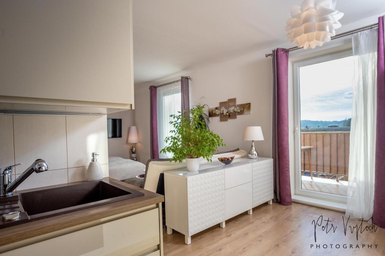 Luxurious, Lovely And Romantic Apartment In ターボル エクステリア 写真