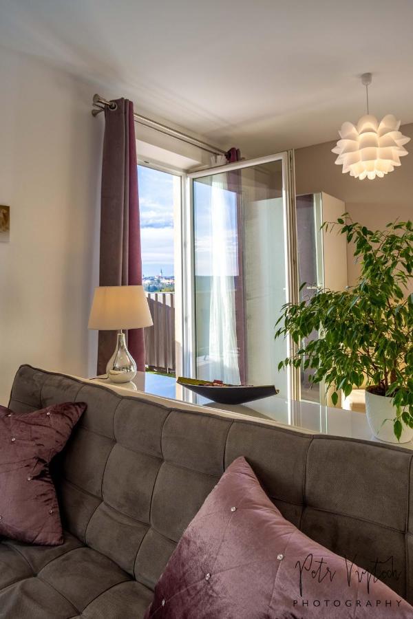 Luxurious, Lovely And Romantic Apartment In ターボル エクステリア 写真